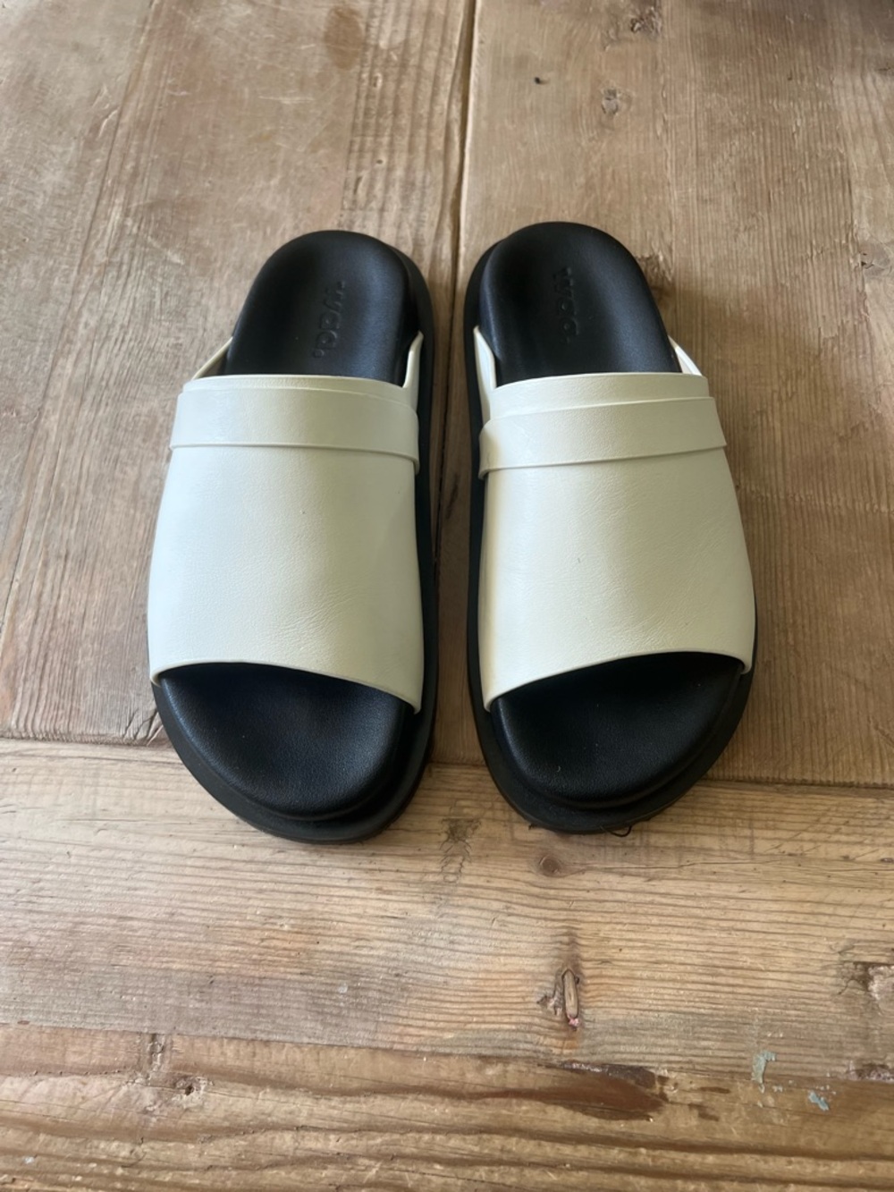 Women’s Cream Slide Sandals with Black Sole - Picture 4 of 16